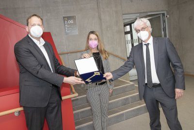 Schlüsselübergabe im neuen Heisenberg-Gymnasium