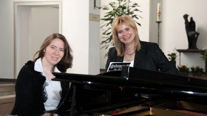 Duo ZEITEN-los gibt Konzert in Gladbeck-Schultendorf