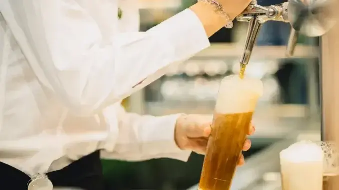 Brauerei - Beschäftigte im Kreis RE wollen mehr Geld