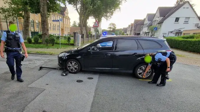 E-Scooter-Fahrerin in Gladbeck verunfallt - Autofahrer gesucht