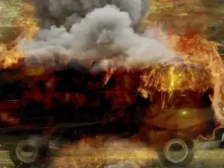 Autos brannten nachts in Gladbeck - Drei Fahrzeuge ausgebrannt