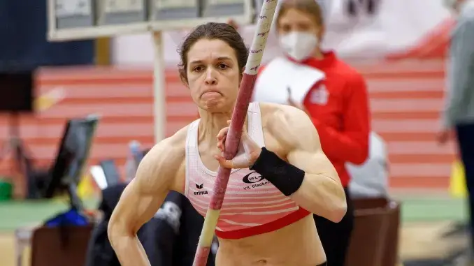 Anne Berger siegt in Dortmund; Westfalenmeisterin mit 4,00 m