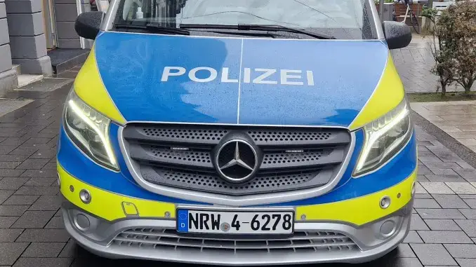 Zwei Leichtverletzte bei Unfall auf B224 in Gladbeck
