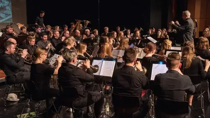 Blasmusik in der Erich Kästner Realschule, Gladbeck-Brauck