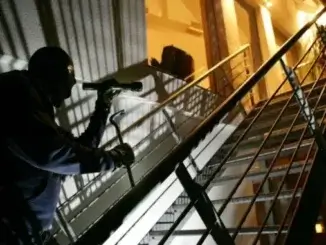 Vorsicht! Es treiben sich Einbrecher herum