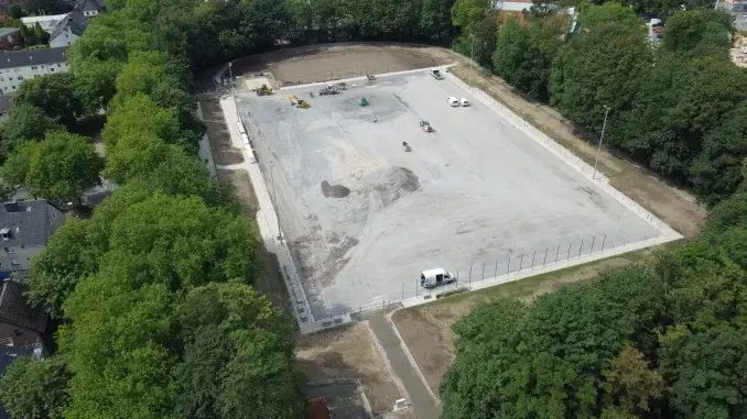 SV-Zweckel-Baustelle - Kunstrasenplatz bald fertig