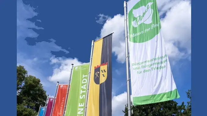 „Mayors for Peace“ - Flagge zeigen gegen Atomwaffen