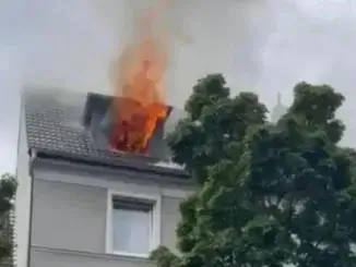 Feuer im Dachgeschoss eines Hauses in Gladbeck-Butendorf