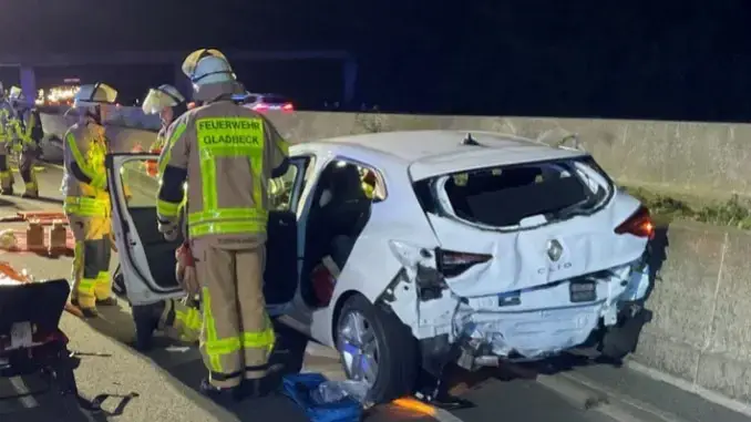 Verkehrsunfall auf der A2 bei Gladbeck - LKW kollidiert mit PKW