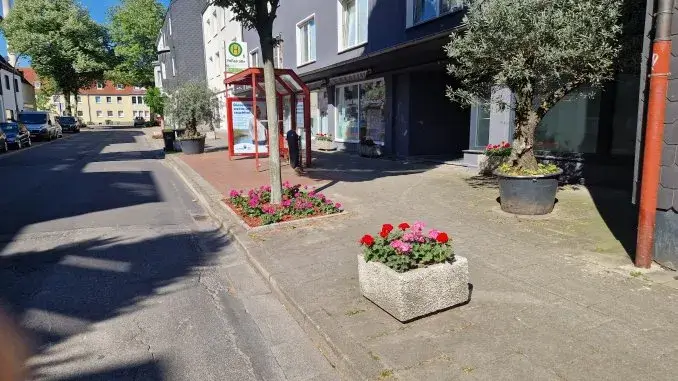 Andere Straßenseite