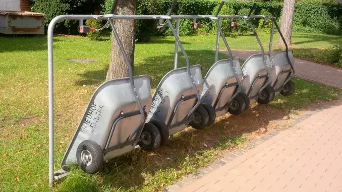 Schubkarren auf Friedhof Schubkarren abgelehnt - CDU-Vorschlag