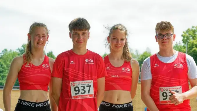 Anna Dierichs, Felic Schmidt., Lea Lüdemann und Tim Hikker - VfL Anna Dierichs siegt im Stabhochsprung