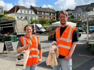 Jutebeutel verteilte der ZBG in Gladbeck