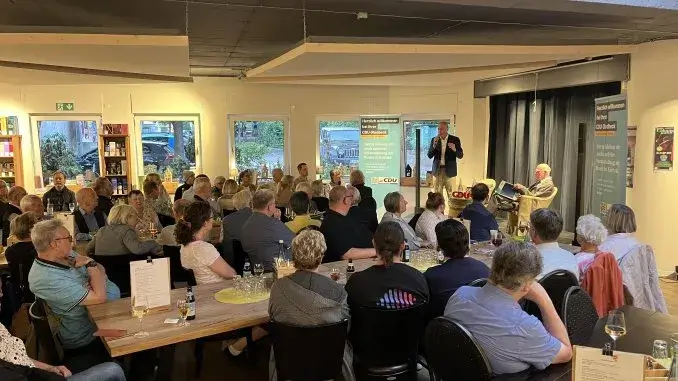 CDU-Versammlung in der Weinhandlung Volmer_ergebnis Prof. Dr. Norbert Lammert zu Gast in Gladbeck
