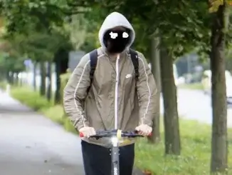 Räuber fuhrzum Überfall in Gladbeck mit E-Scooter vor