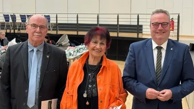 Thorwesten, Stuckel, Klimpel_ergebnis Landrat in RE dankt für langes Engagement