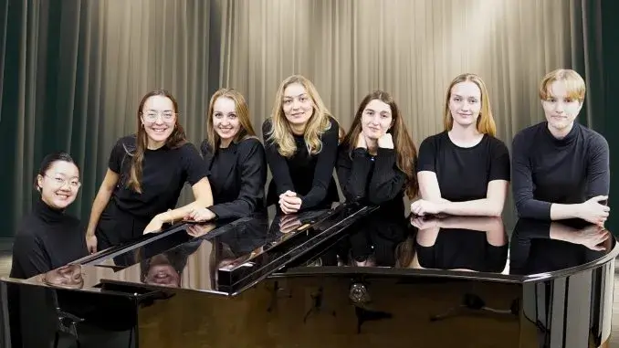 Frauenensemble - Timothy Sharp_ergebnis Frauenchöre mit Solo und Klavier