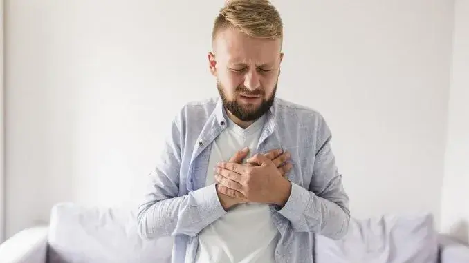 Mann mit Sodbrennen Sodbrennen – eine Volkskrankheit: Vortrag