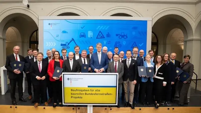 Verkehrsminister erteilt Freigabe für 23 Projekte