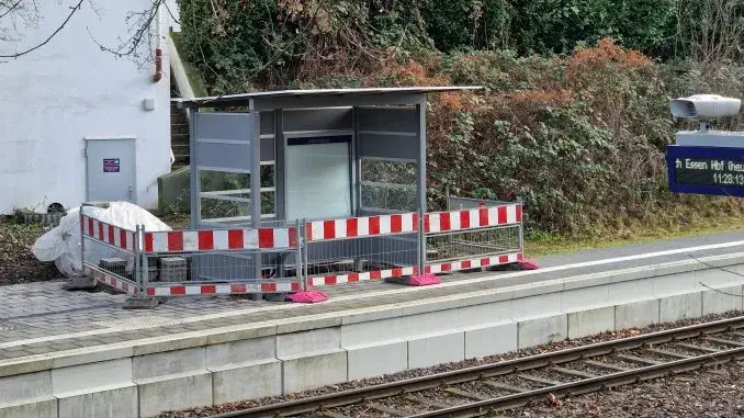 Neuer Unterstand Haltepunkt-Zweckel_ergebnis Bescherung in Gladbeck durch die DB