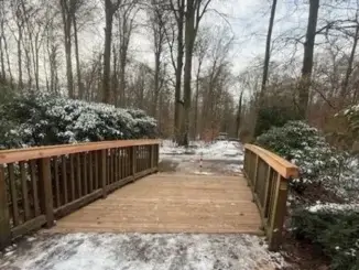 Zwei Holzbrücken in Wittringen mit neuem Belag