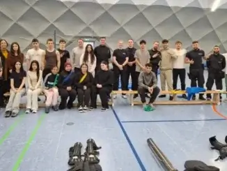 Sport verbindet: Projekt der Polizei RE