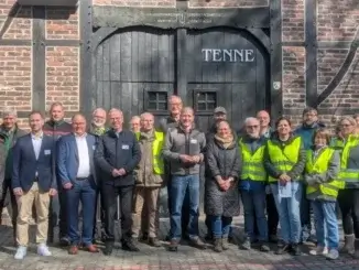 Einpflanzaktion in Gladbeck für Grundschüler