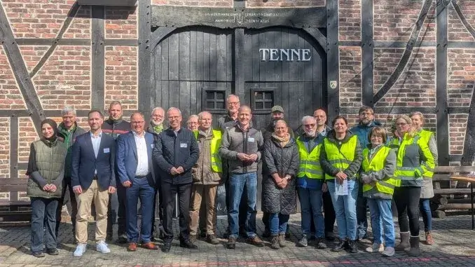 Einpflanzaktion in Gladbeck für Grundschüler