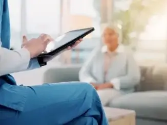 Online-Pflegekurs der AOK für Angehörige